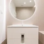 아파트 Roots Two - Tranquil Lakeview Escape With Balcony