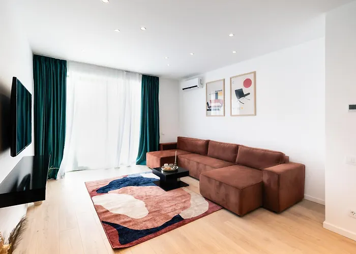 Roots Two - Tranquil Lakeview Escape With Balcony 布加勒斯特