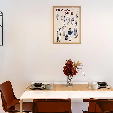 Roots Two - Tranquil Lakeview Escape With Balcony Bukarest