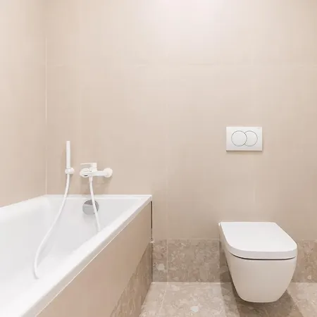 Roots Two - Tranquil Lakeview Escape With Balcony Apartment Bucharest