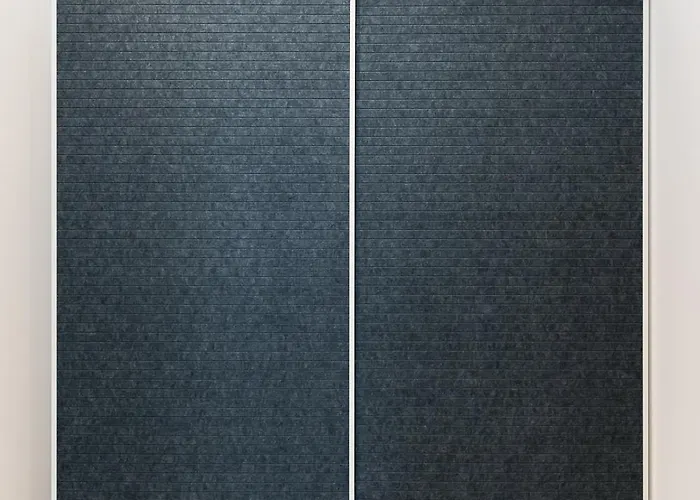 Roots Two - Tranquil Lakeview Escape With Balcony