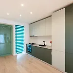Διαμέρισμα Roots Two - Tranquil Lakeview Escape With Balcony Βουκουρέστι