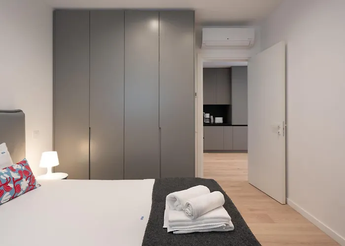 דירה Roots Two - Tranquil Lakeview Escape With Balcony בוקרשט